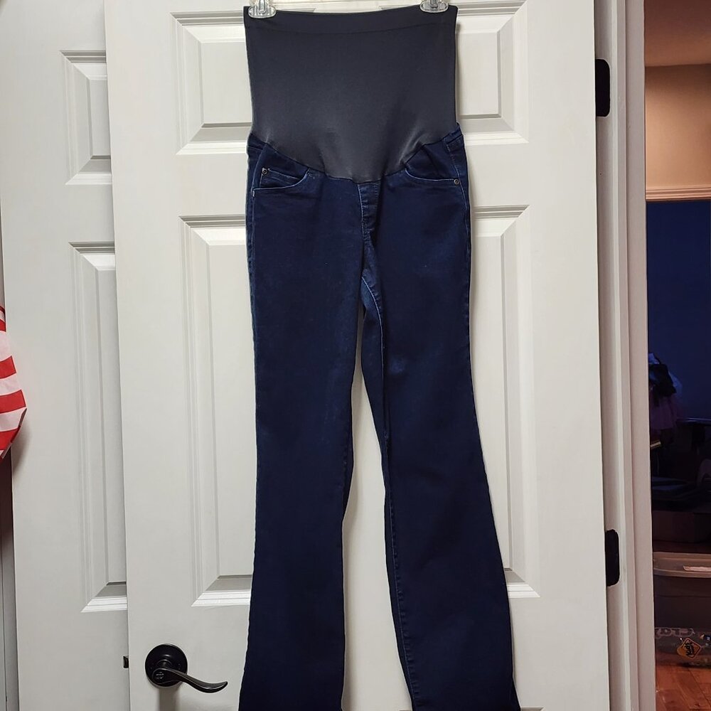 A glow boot cut maternity jeans size 8